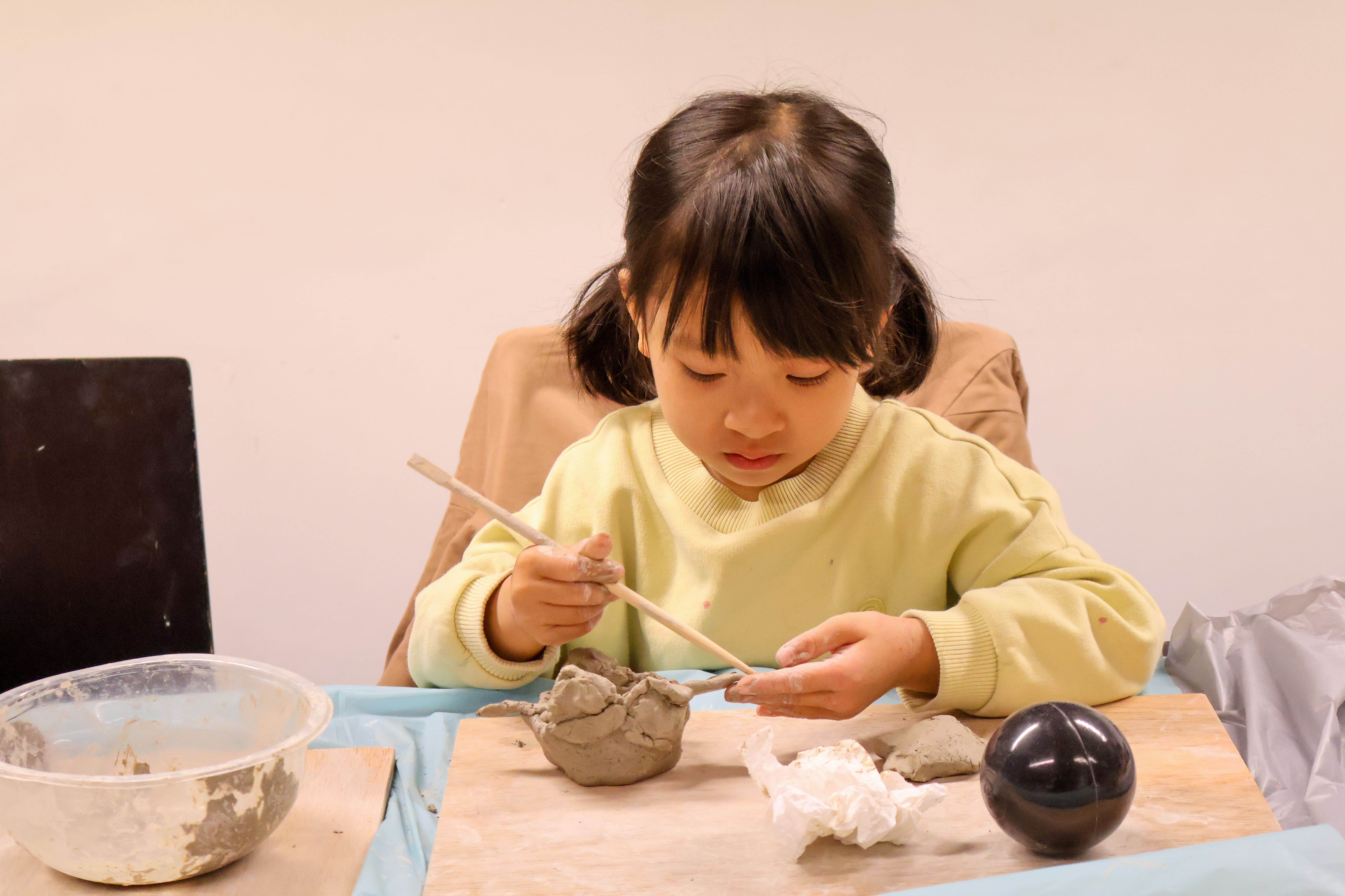 Explore: Ceramic Animal Coil Pots (Age 5 - 7 years)