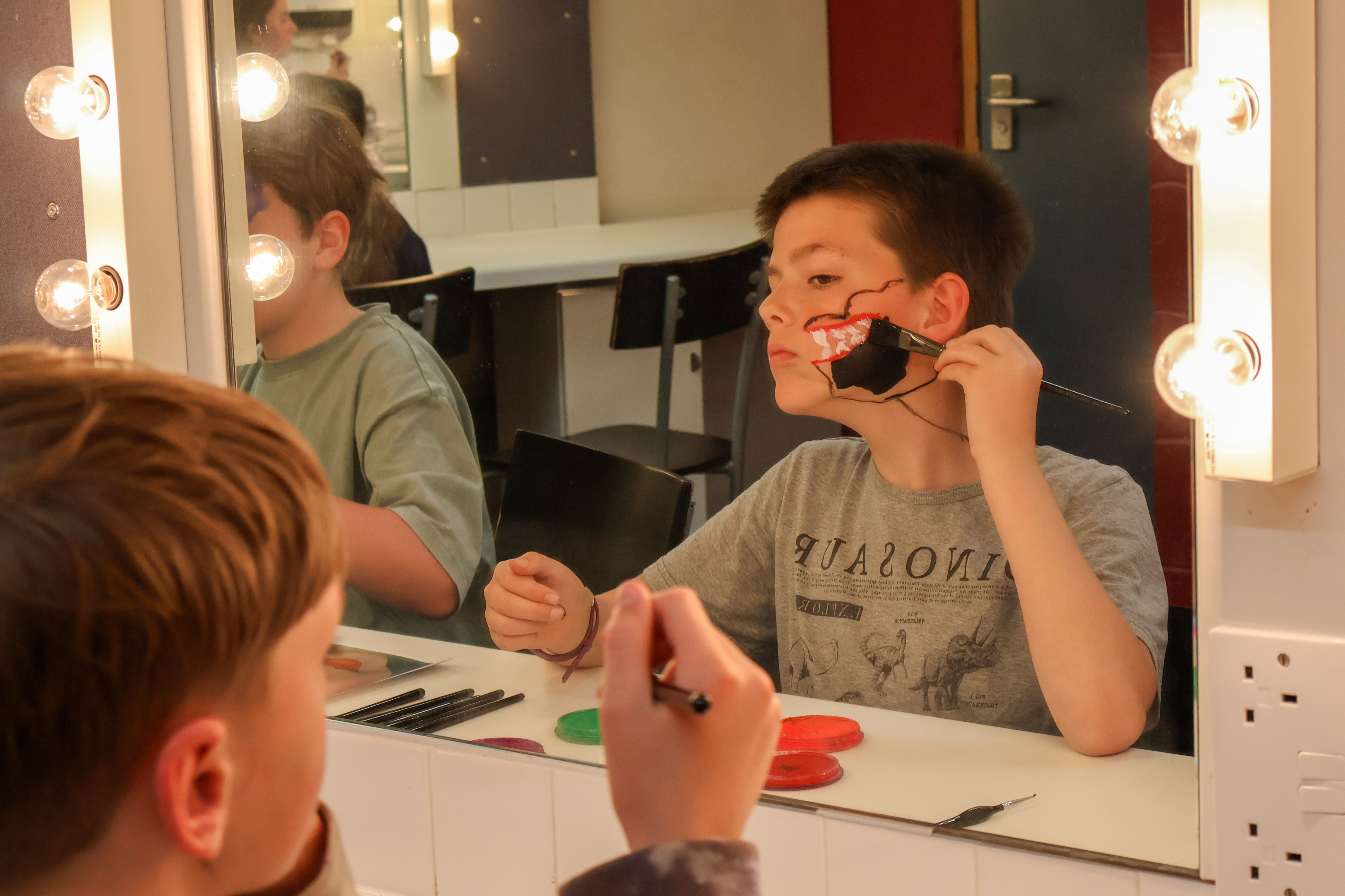 Explore: Face Painting (Age 8 - 10 years)