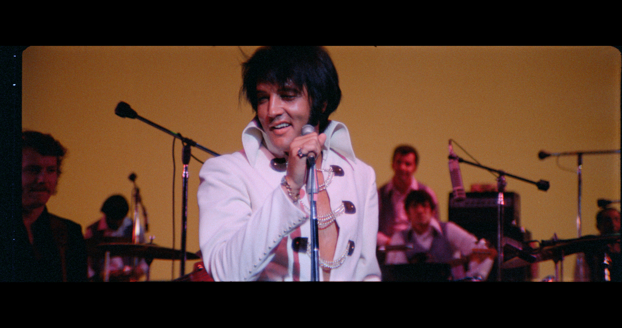 EPiC: Elvis Presley In Concert (12A)